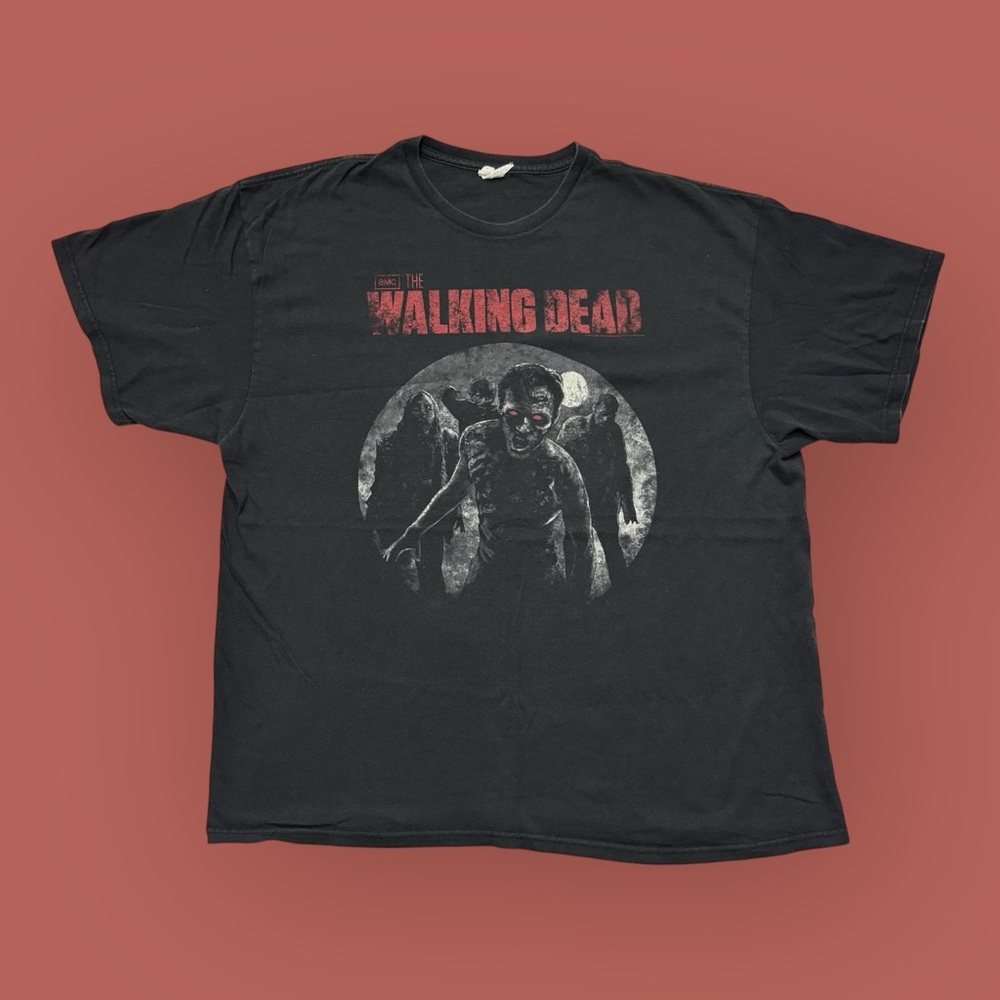 Vintage Y2K The Walking Dead Graphic Tee